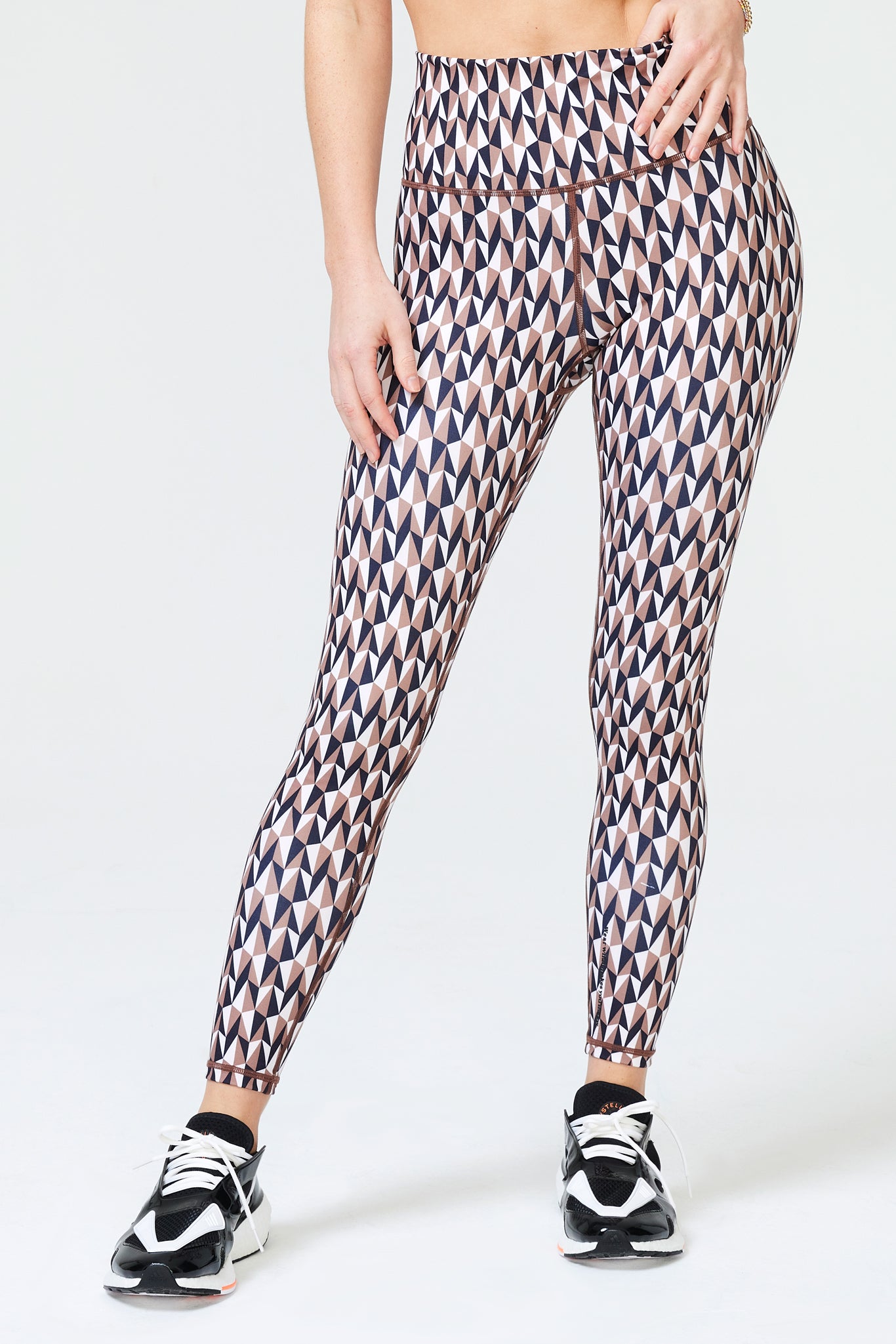 The Alo Leggings Everyone Purchased This Year