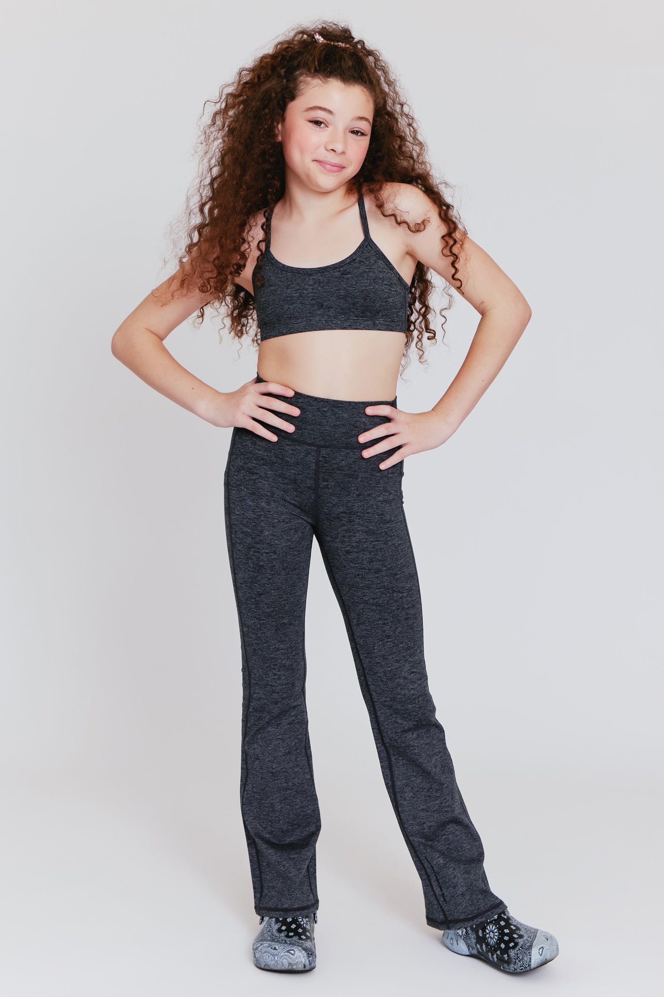 Girls TLC Flare Leggings in Dark Heathered Gray – Terez.com