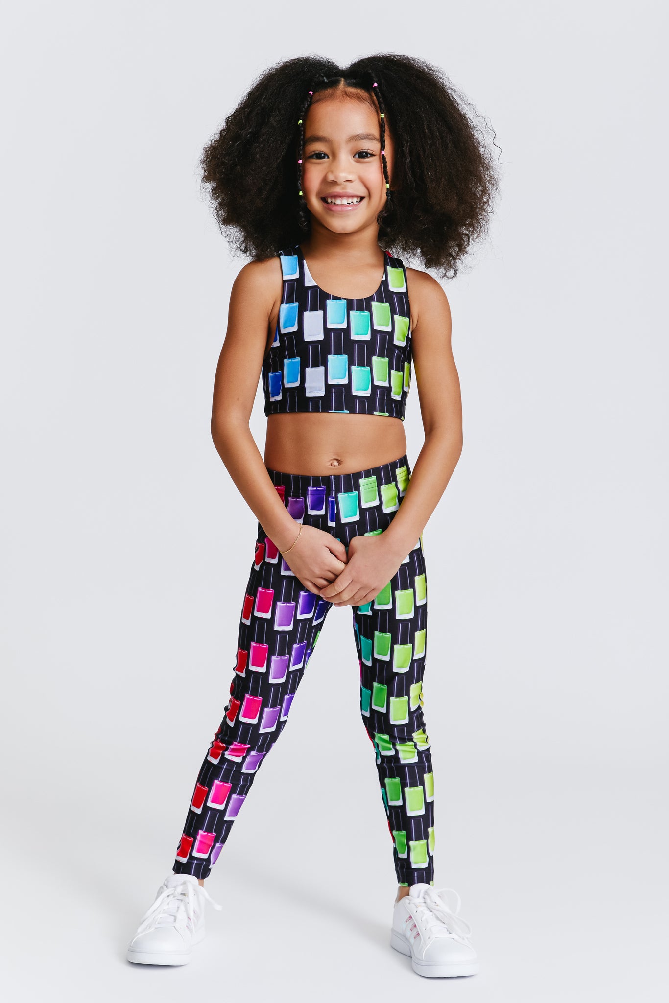 ジャザサイズTEREZブラトップレギンスレインボー虹セット Kids Sports Bra in Black Rainbow Nail Polish – Terez.com
