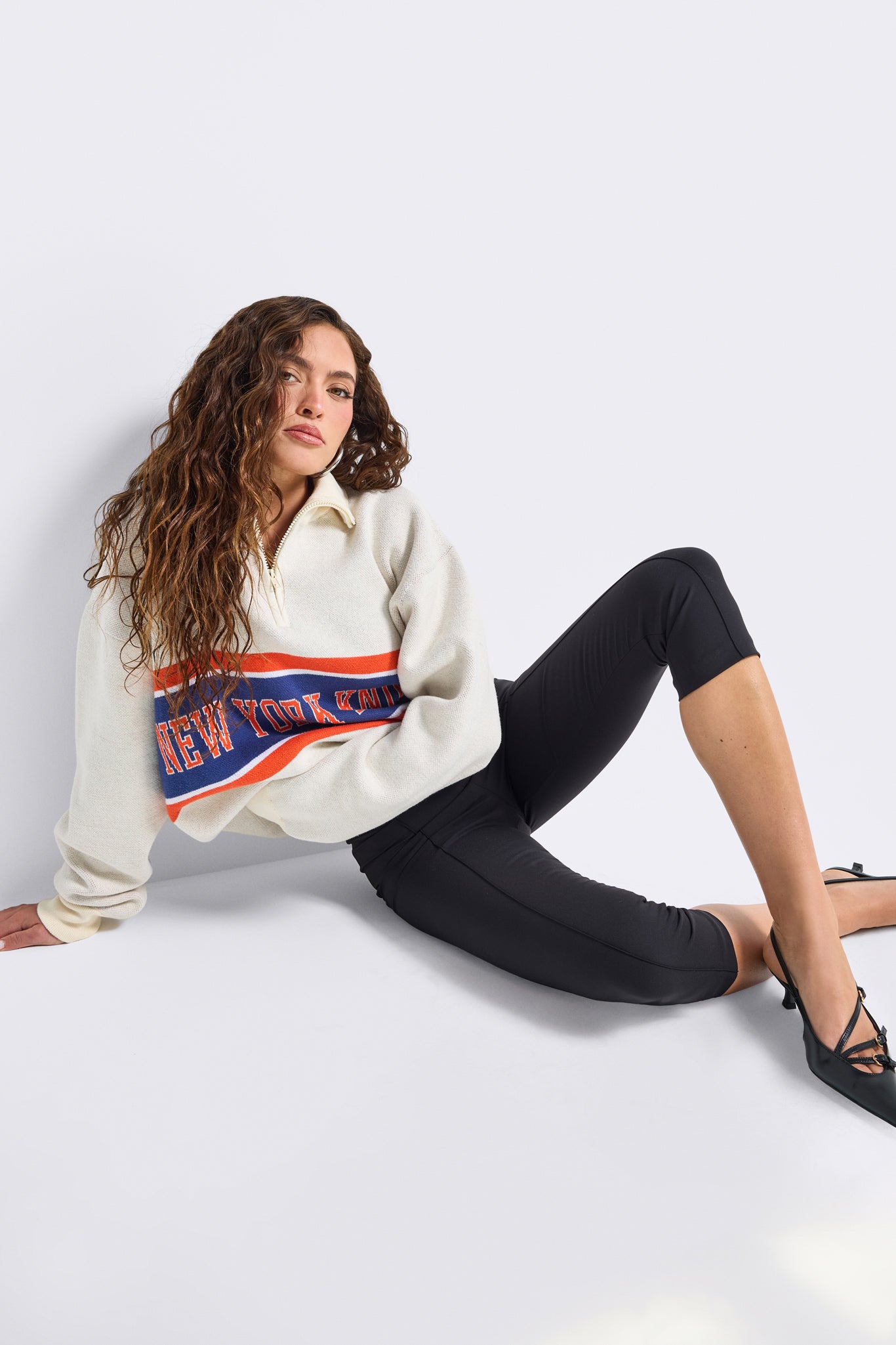 Knicks Team Stripe Quarter Zip Sweater – Terez.com