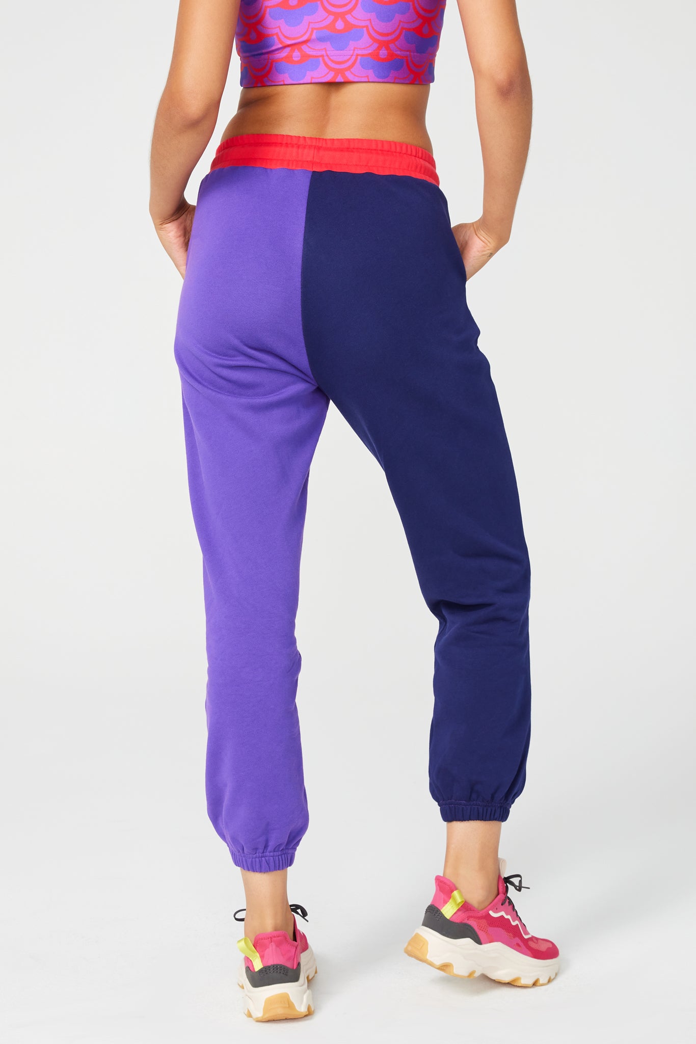 Women's nike colorblock best sale jogger pants